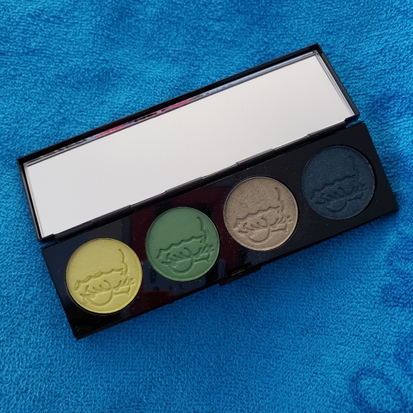 BUNDLE MAC Simpsons Collection Eye Shadow Quads - Picture 2 of 9